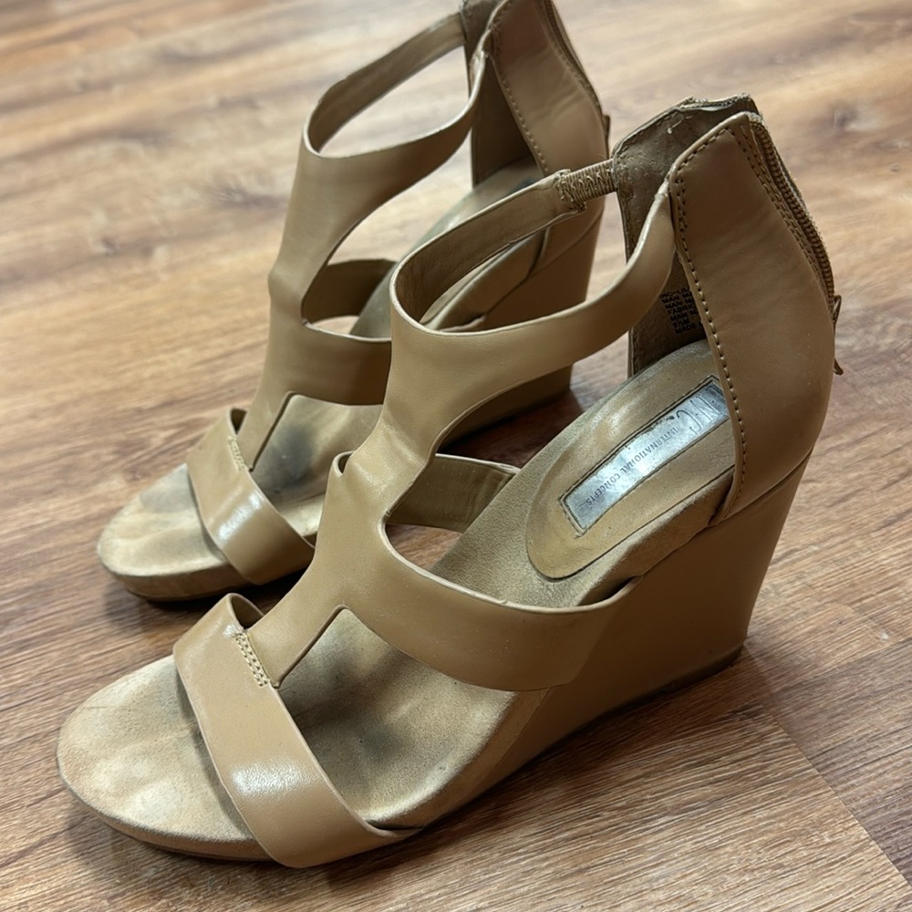 INC wedges